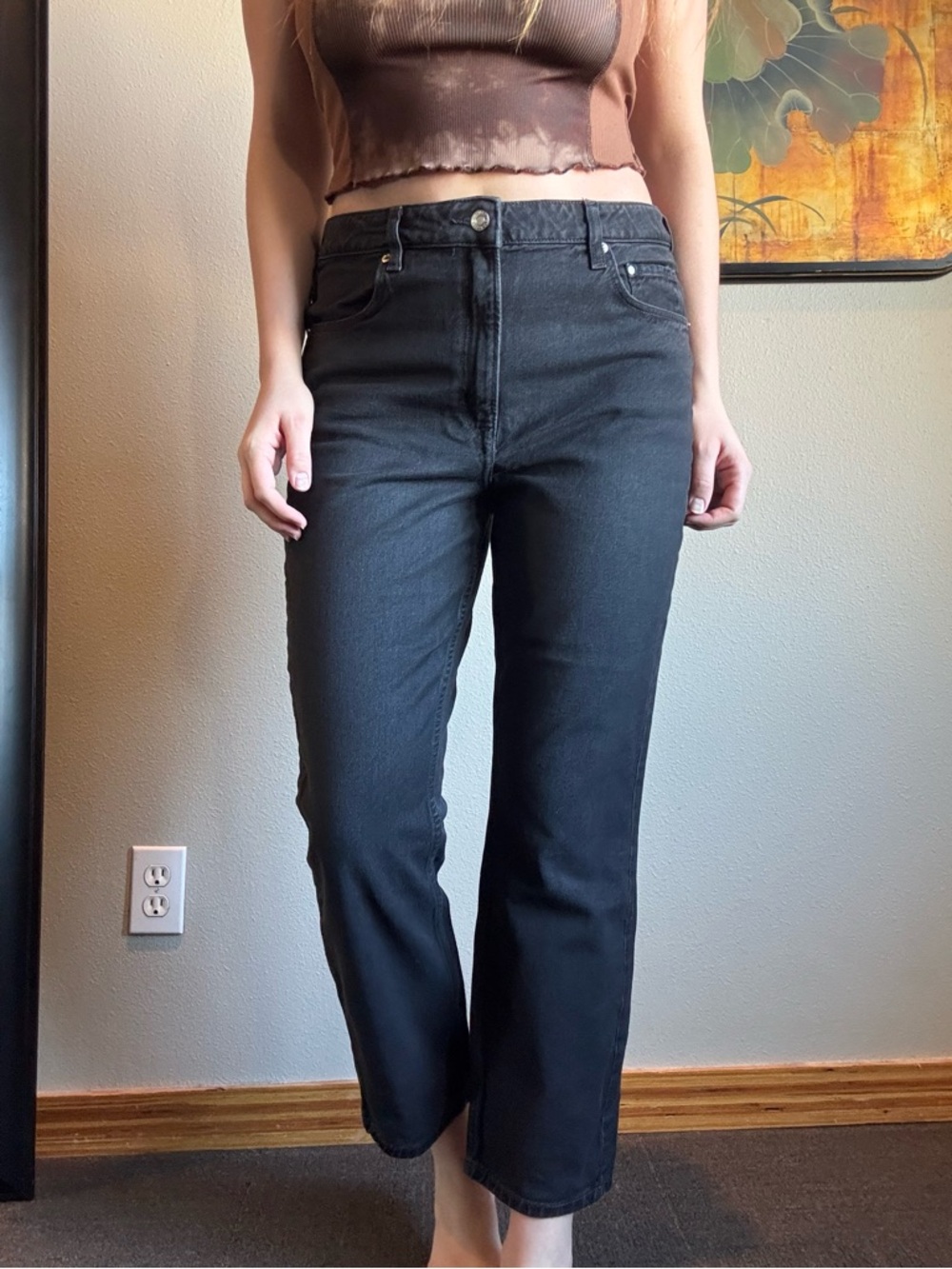 H&M Straight-Leg High-Rise Jeans - Black